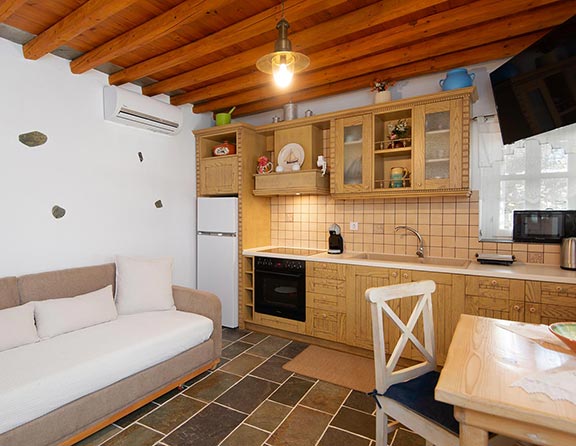 Διαμονή στη Σίφνο, στο Efthymia apartments σε διαμέρισμα με κουζίνα